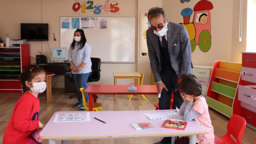 İl Millî Eğitim Müdürümüz, Alaca ve Boğazkale' de Okul Ziyaretlerinde Bulundu