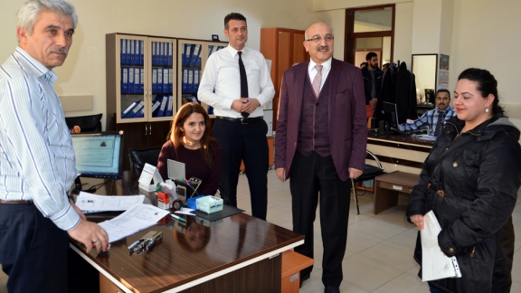 İl Milli Eğitim Müdürümüz Sayın Seyit Ali BÜYÜK, Atama Başvurusu Yapan Öğretmen Adaylarına Başarılar Diledi.