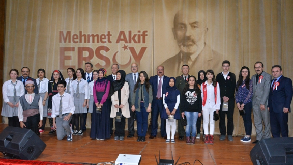 İstiklal Marşının Kabulünün 95. Yıldönümü ve Mehmet Akif Ersoyu Anma Programı Yapıldı.
