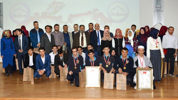 İmam Hatip Liseleri Arası Arapça Yarışmaları  Final ve Ödül Töreni Buhara Kültür Merkezinde Yapıldı.