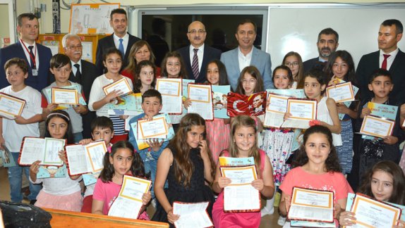 Albayrak İlkokulu ve Bahçelievler İlkokulunda "Alinin Enerji Serüveni Dergisi" Dağıtımı Yapıldı.