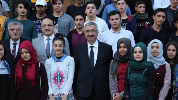 Biz Anadoluyuz  Projesi Kapsamında Mardinden  45 Kişilik Öğrenci Grubu İlimize Geldi