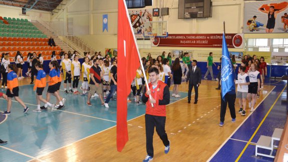 Liselerarası Okul Sporları Basketbol Türkiye Şampiyonası Çorumda Başladı