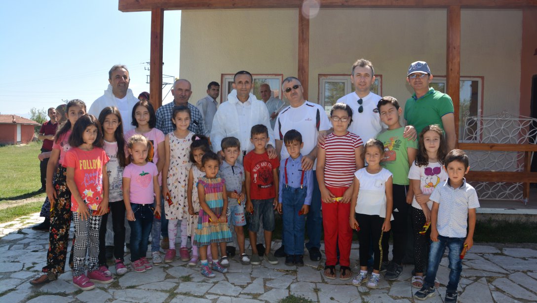 İl Milli Eğitim Müdürümüz Sayın Ömer YILMAZ Bozboğa Köyü İlkokulunu Ziyaret Etti.