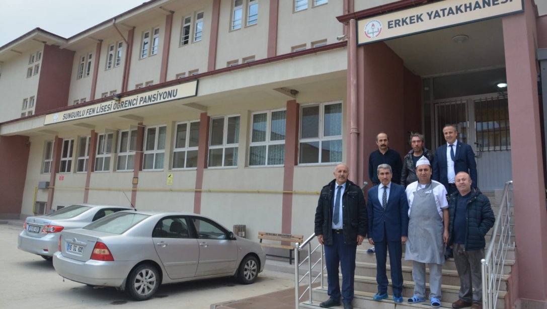 SARI, Sungurlu' da Okulların Pansiyonlarını  Ziyaret Ederek Öğrenciler İle Kahvaltıda Buluştu