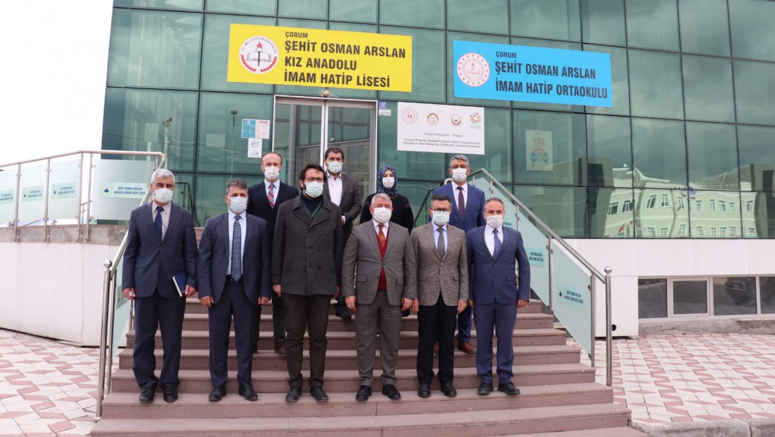 Belediye Başkanı Dr. Halil İbrahim AŞGIN Şehit Osman Arslan İmam Hatip Lisesini Ziyaret Etti