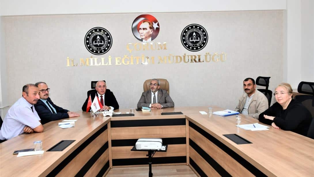İl Millî Eğitim Müdürümüz Sayın Cemil Çağlar başkanlığında, Eğitim Müfettişleri Başkanı Ramazan Yıldız ve eğitim müfettişlerimizin katılımıyla değerlendirme toplantısı gerçekleştirildi.